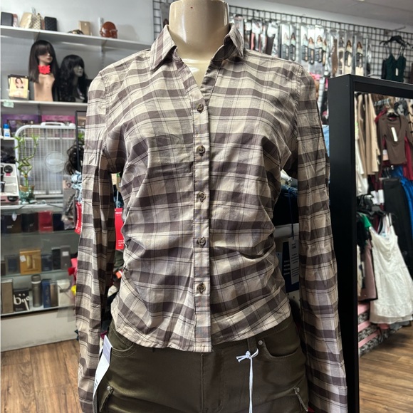 Plaid Button-Up Shirt - Picture 4 of 6